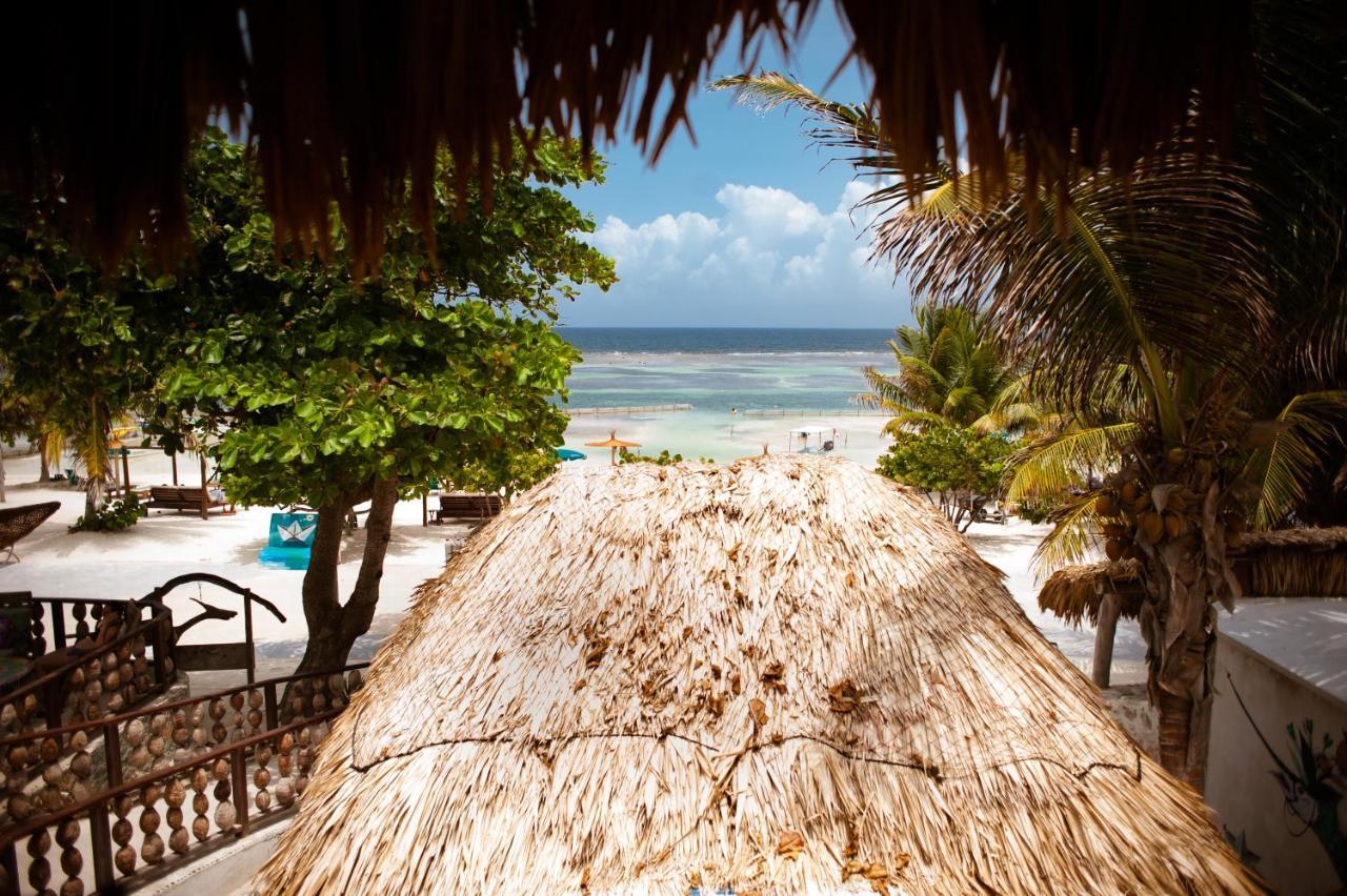 Nacional Beach Club & Bungalows Mahahual Exterior photo