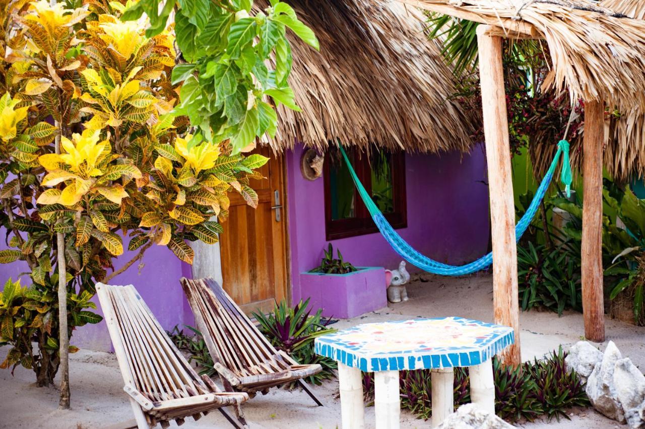 Nacional Beach Club & Bungalows Mahahual Exterior photo